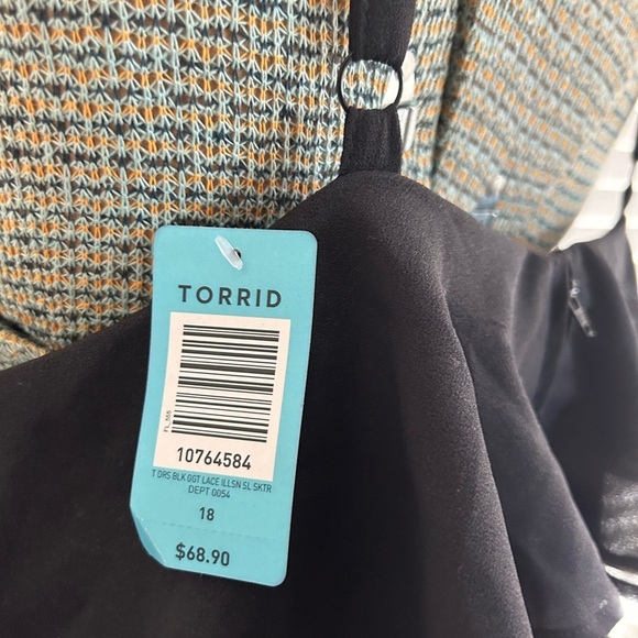 NWT TORRID GEORGETTE LACE ILLUSION SKATER DRESS SIZE 18 - Picture 7 of 8